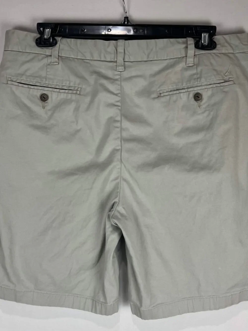 EUC Nautica Chino Shorts Mens Tan Beige Flat Front Stretch Shorts Casual Sz 38W